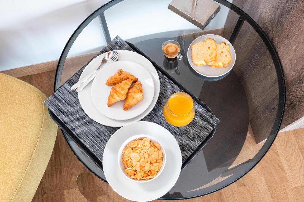 Acropolis Plaza Smart Suites Athens Ngoại thất bức ảnh