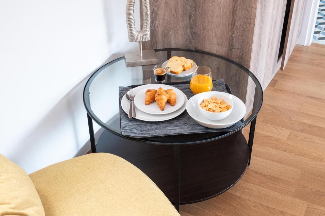 Acropolis Plaza Smart Suites Athens Ngoại thất bức ảnh